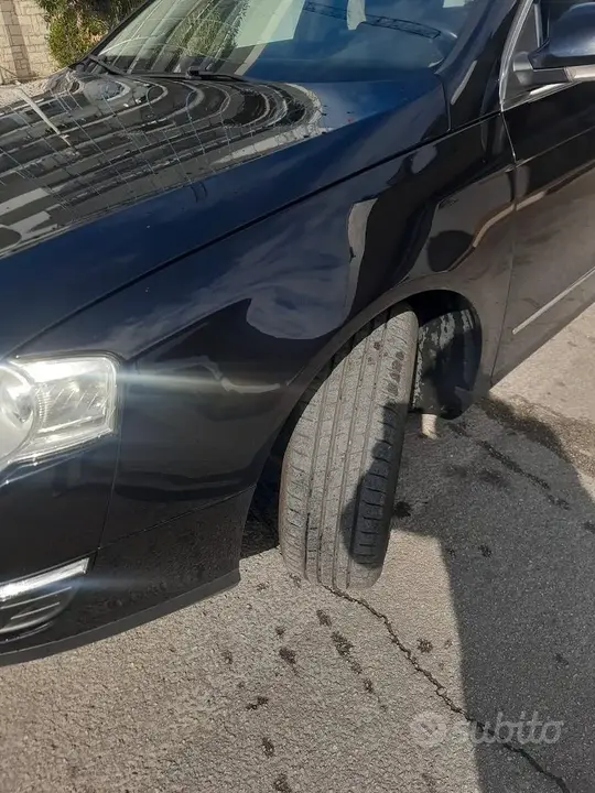 Volkswagen Passat 2009 photo 4