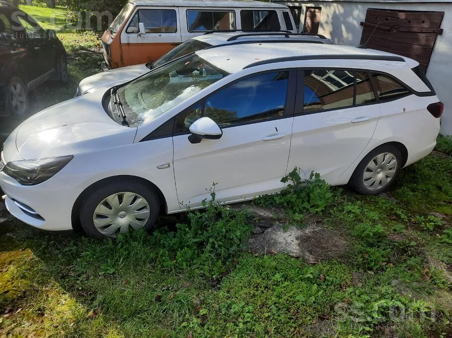 Opel Astra 2020 photo 2