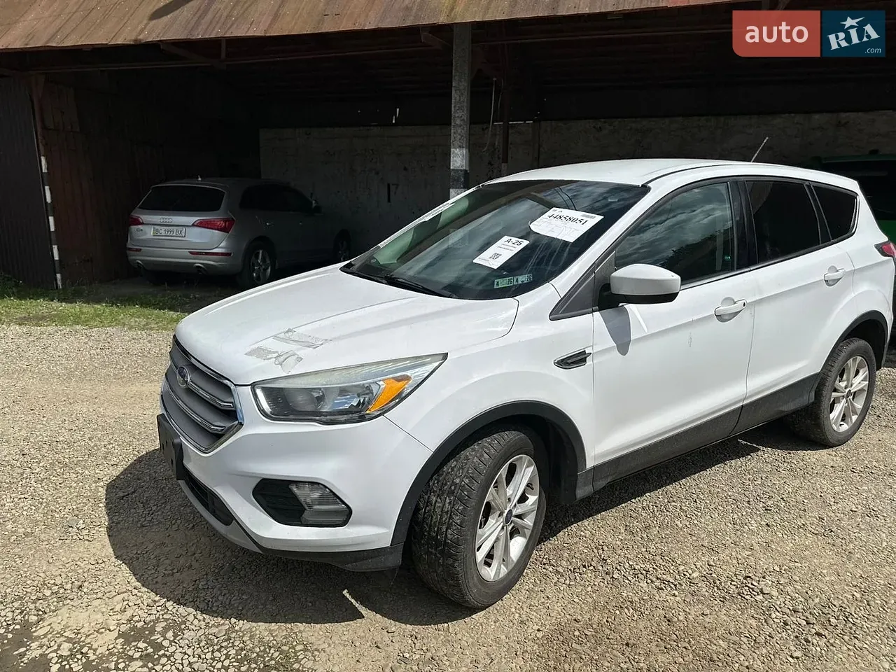 Ford Escape 2017 photo 2