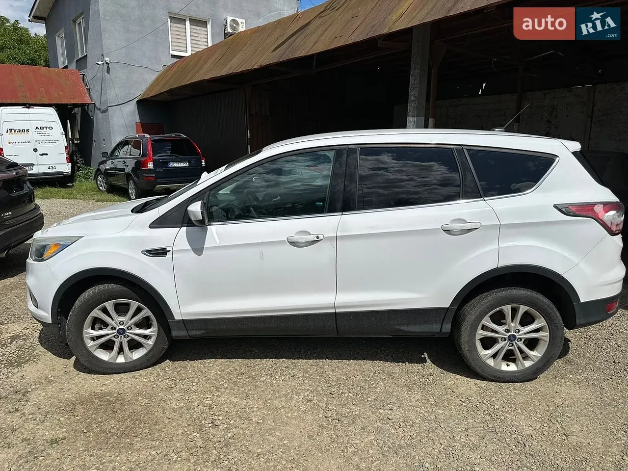 Ford Escape 2017 photo 3