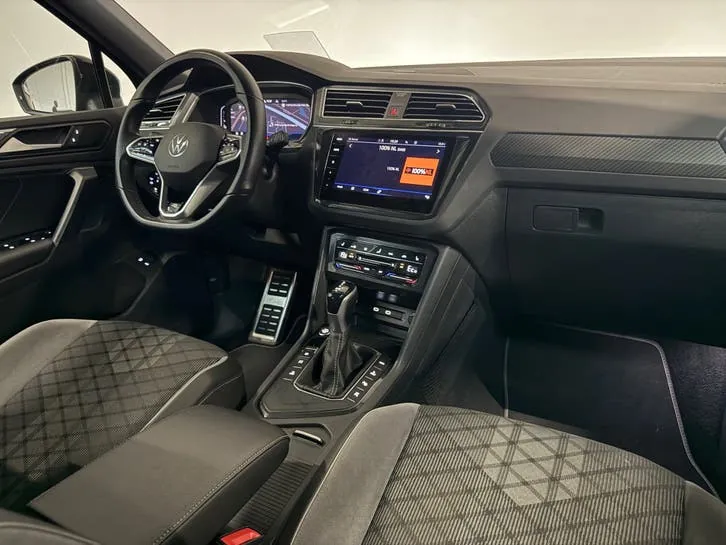 Volkswagen Tiguan 2023 photo 2