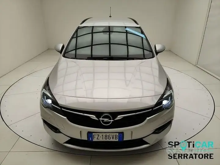 Opel Astra 2019 photo 2