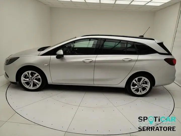 Opel Astra 2019 photo 4
