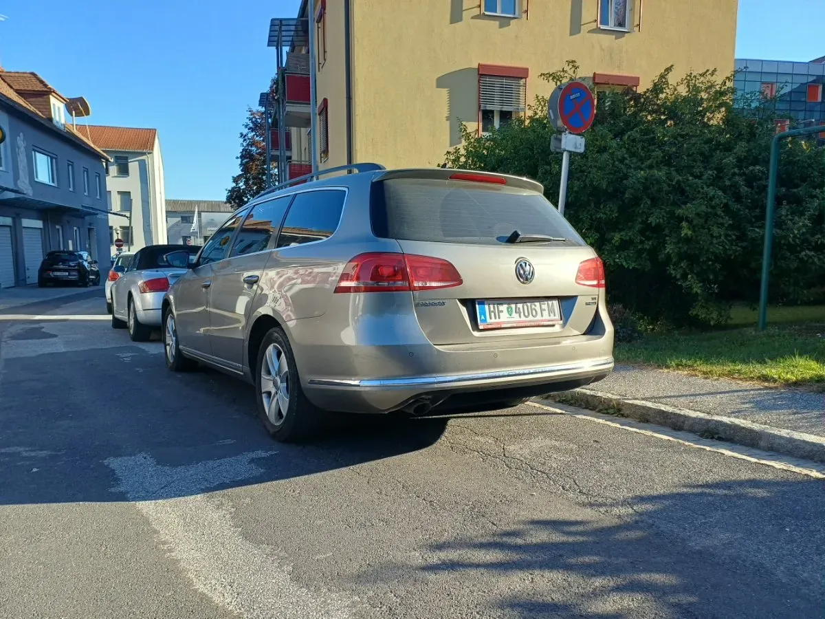 Volkswagen Passat 2012 photo 3