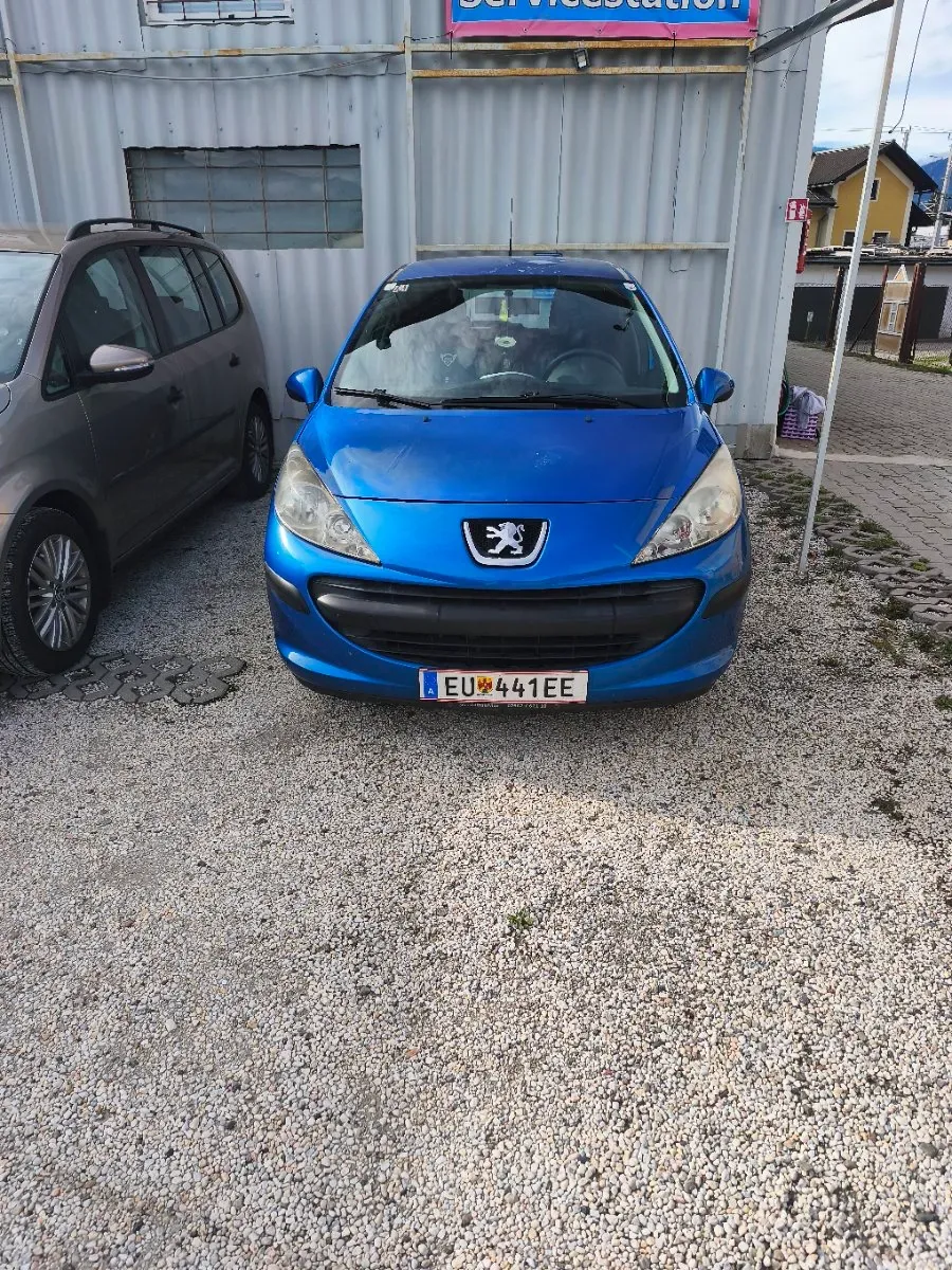 Peugeot 207 2008 photo 2