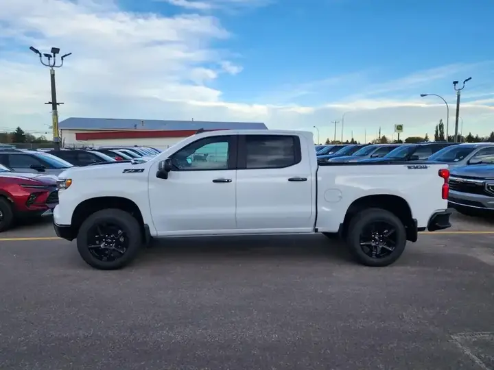 Chevrolet Silverado 1500 2026 photo 3
