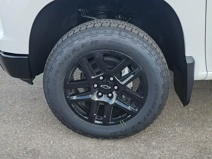 Chevrolet Silverado 1500 2026 photo 4