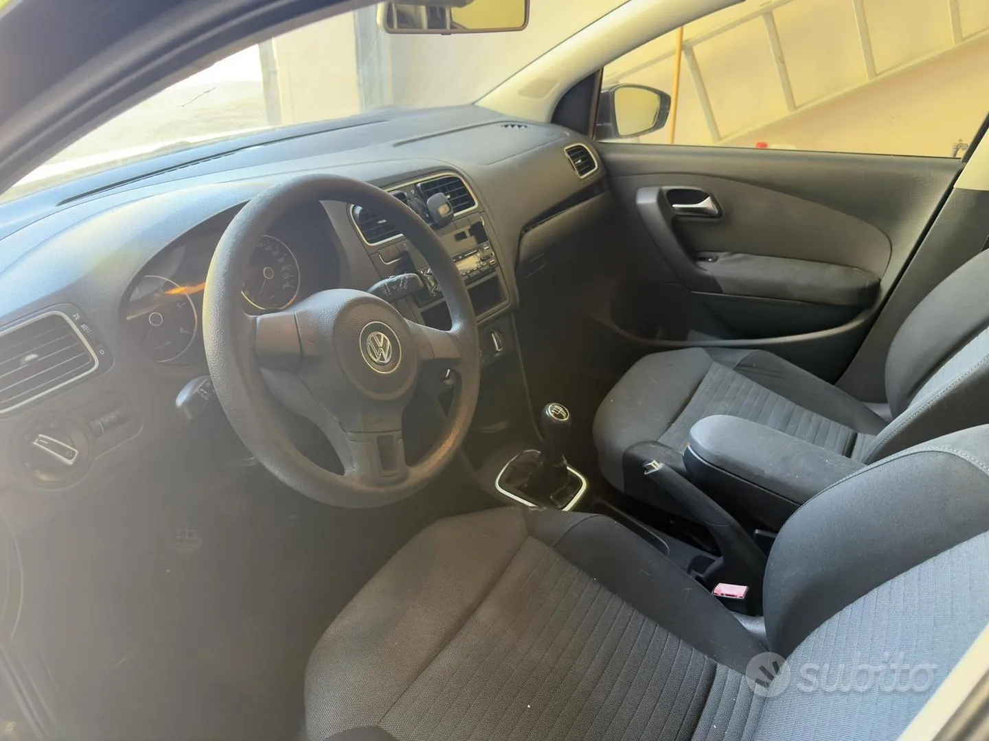 Volkswagen Polo 2012 photo 5