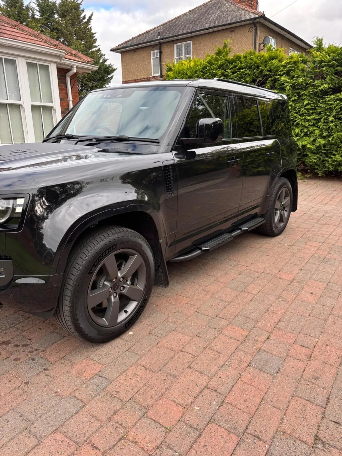Land Rover Defender 110 2026 photo 2