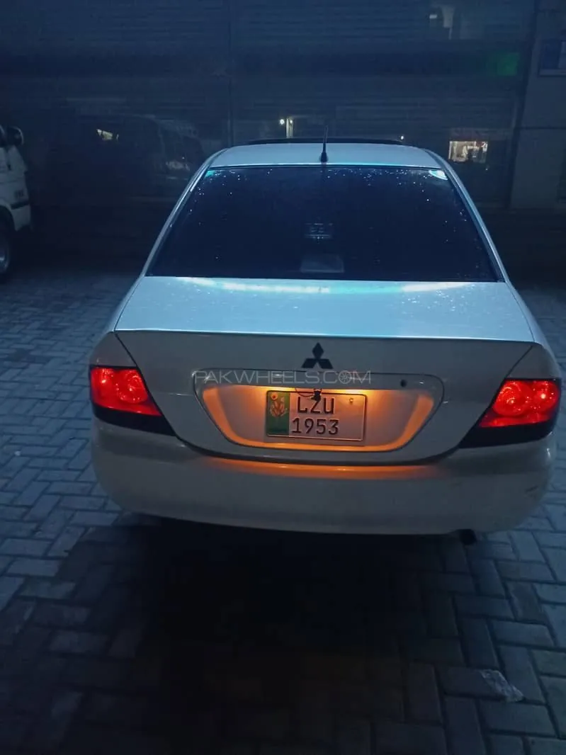 Mitsubishi Lancer