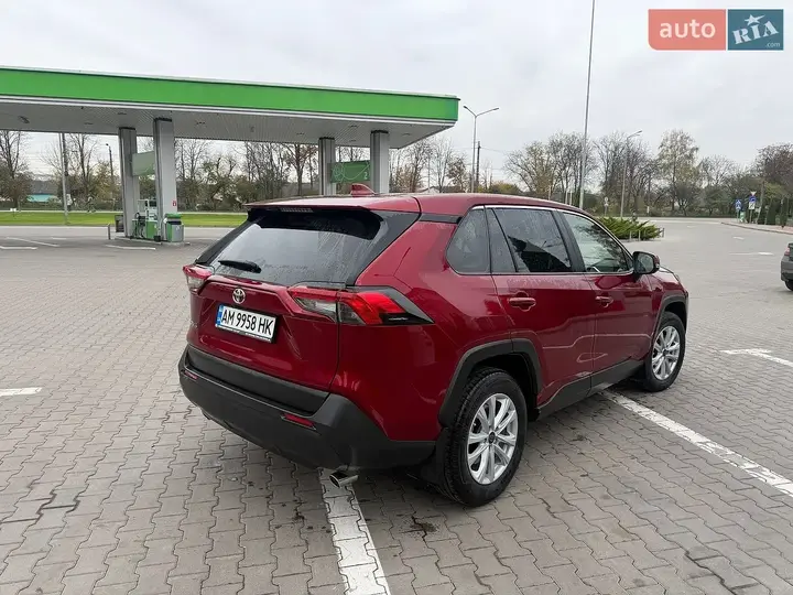 Toyota Rav4 2020 photo 3