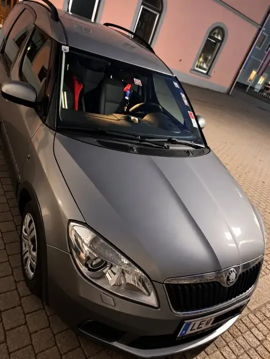 Skoda Roomster 2010 photo 3