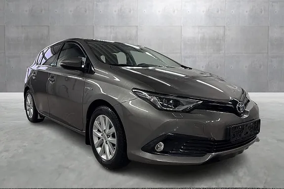 Toyota Auris 2018 photo 5