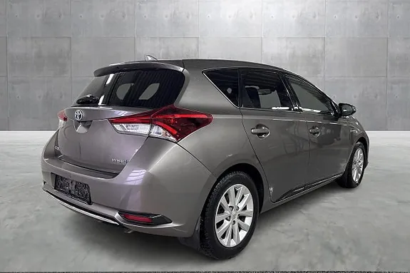 Toyota Auris 2018 photo 4
