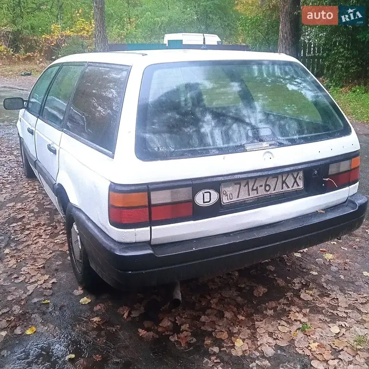 Volkswagen Passat 1991 photo 5