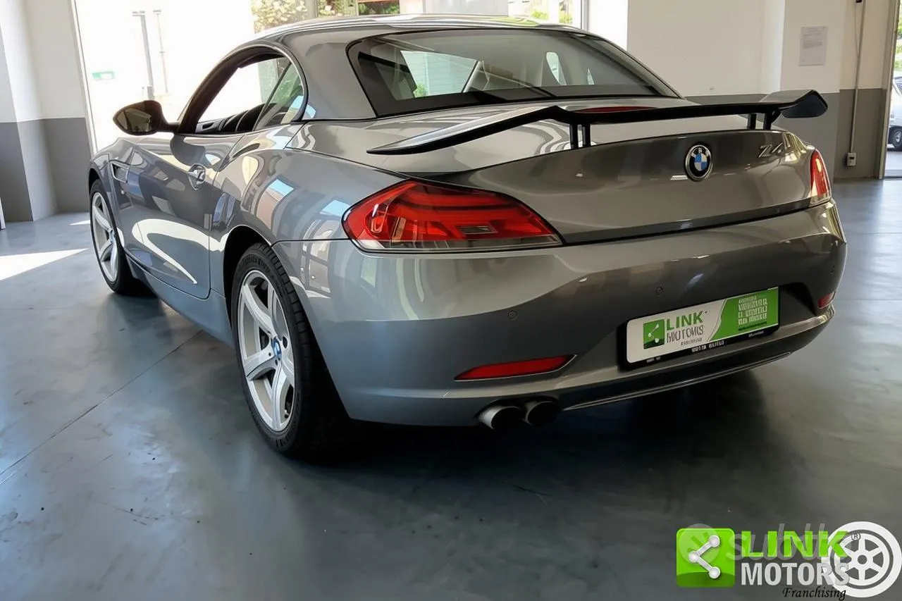BMW Z4 2010 photo 5