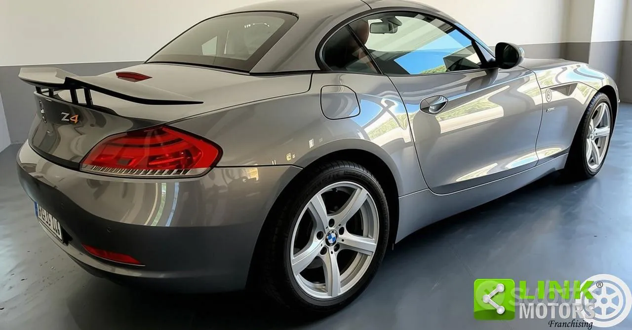 BMW Z4 2010 photo 4