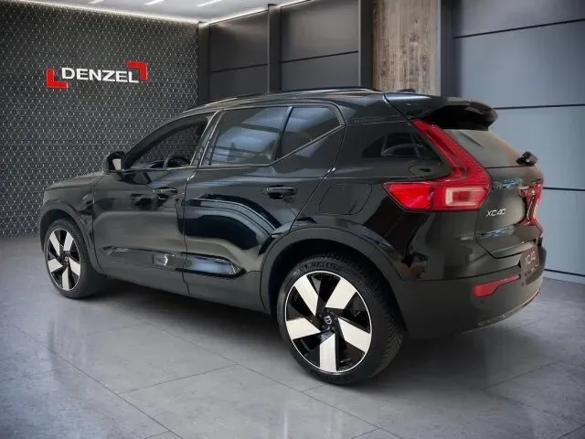 Volvo Xc40 photo 2
