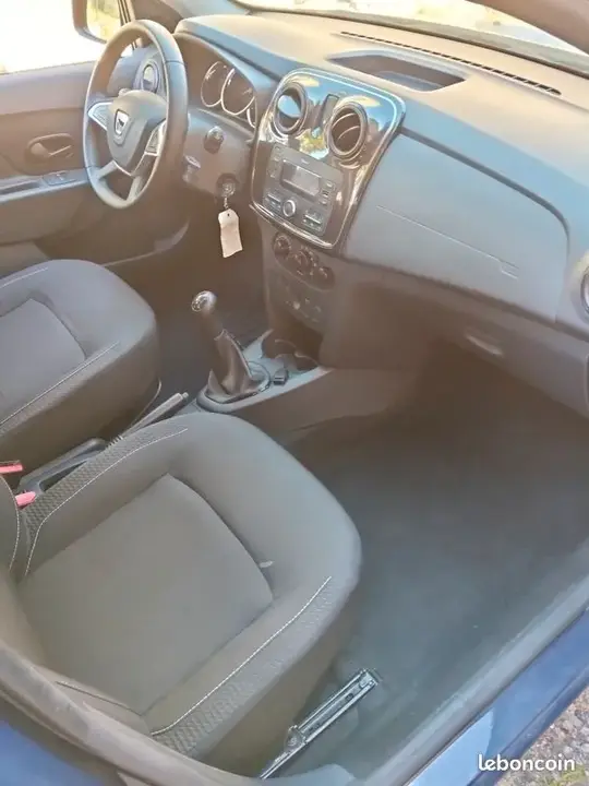 Dacia Sandero 2018 photo 3