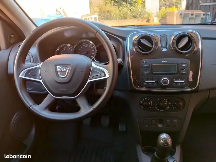 Dacia Sandero 2018 photo 4