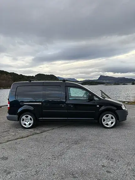 Volkswagen Caddy Maxi 2010 photo 3