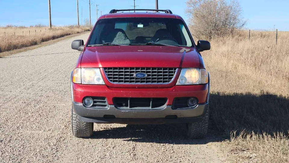 Ford Explorer 2002 photo 4