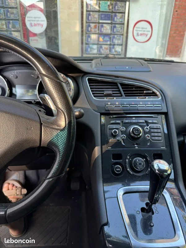Peugeot 5008 2009 photo 3