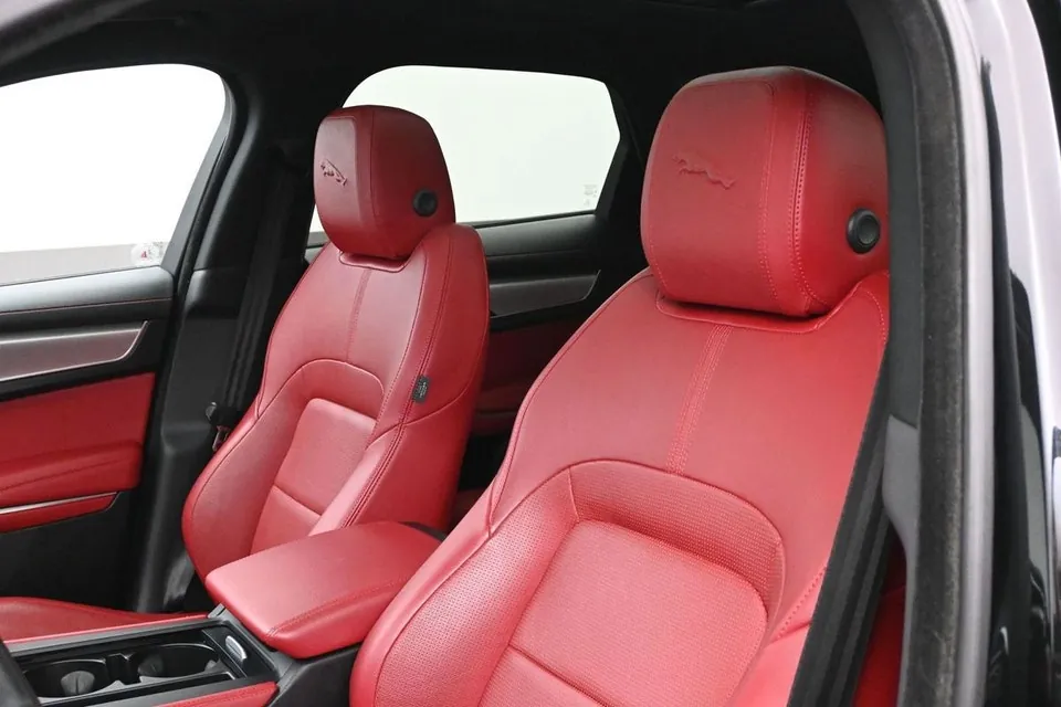 Jaguar F-Pace 2022 photo 4