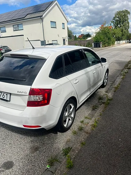 Skoda Rapid Spaceback 2014 photo 3