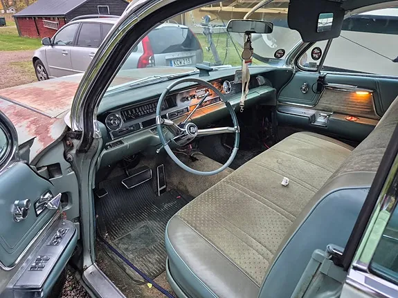Cadillac Deville 1962 photo 3