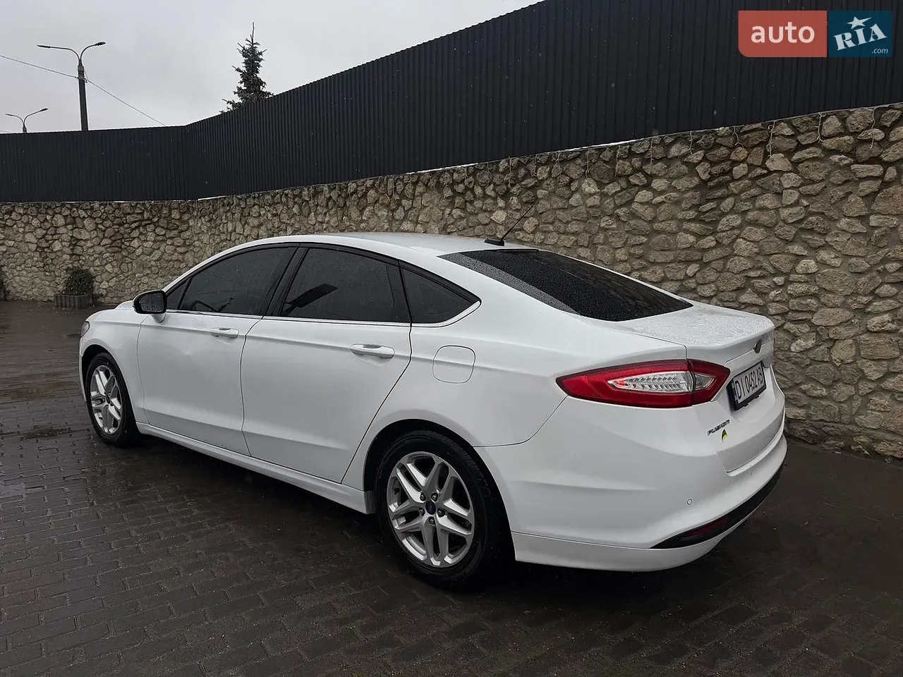 Ford Fusion 2015 photo 2