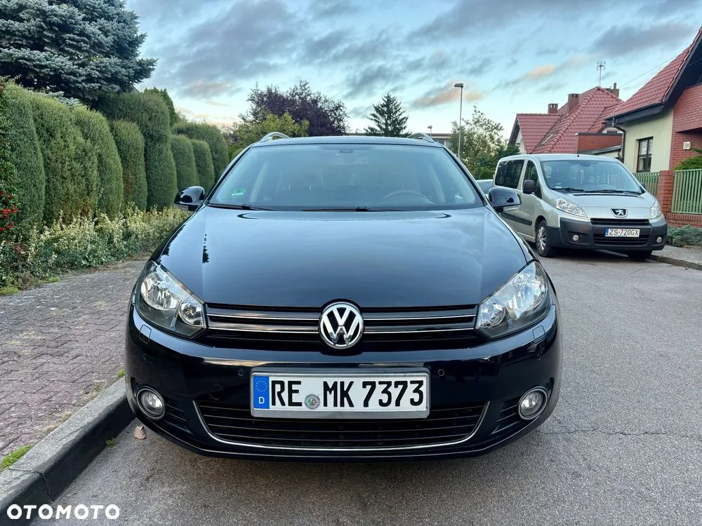 Volkswagen Golf 2010 photo 2
