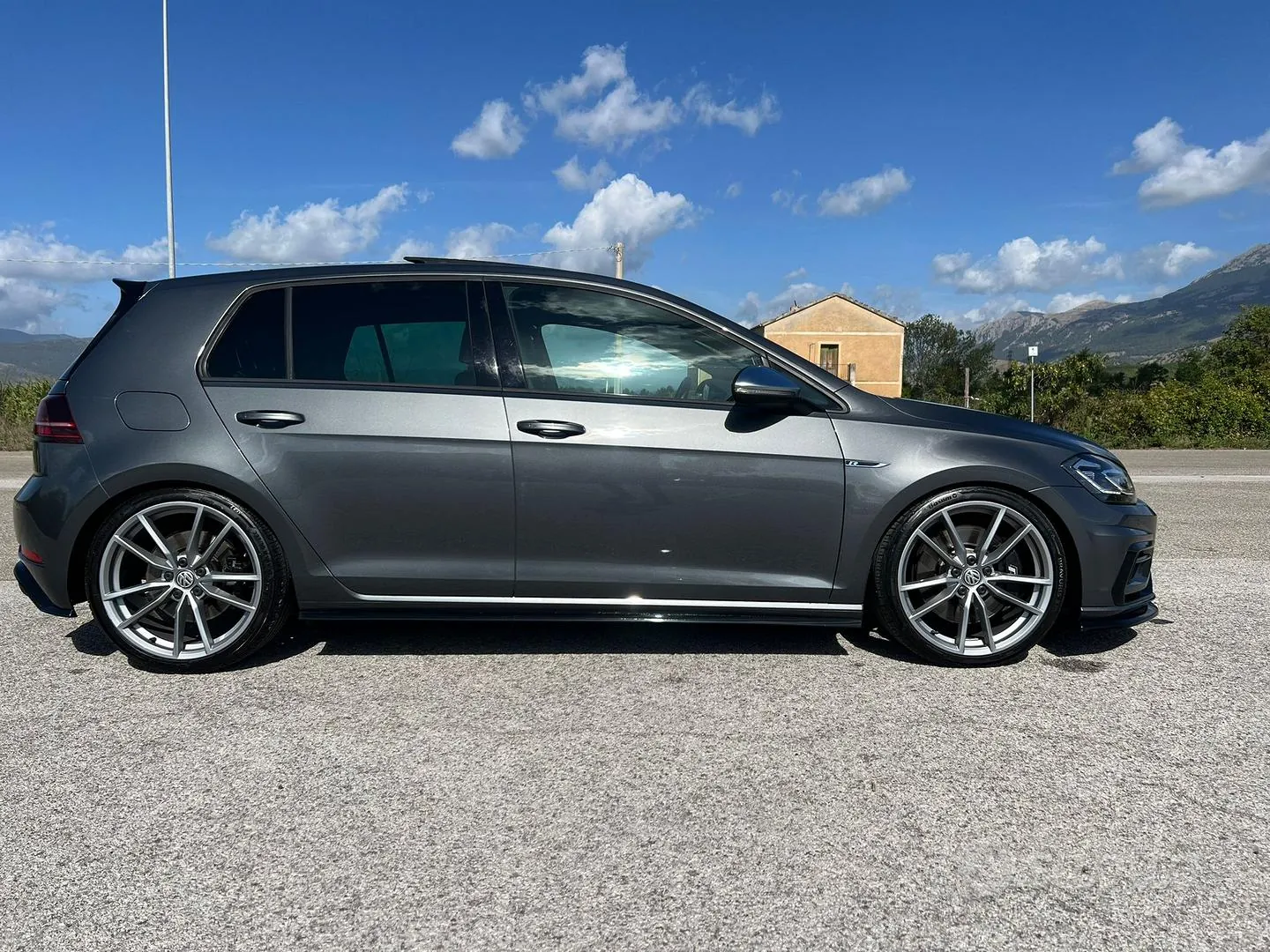 Volkswagen Golf 2018 photo 2