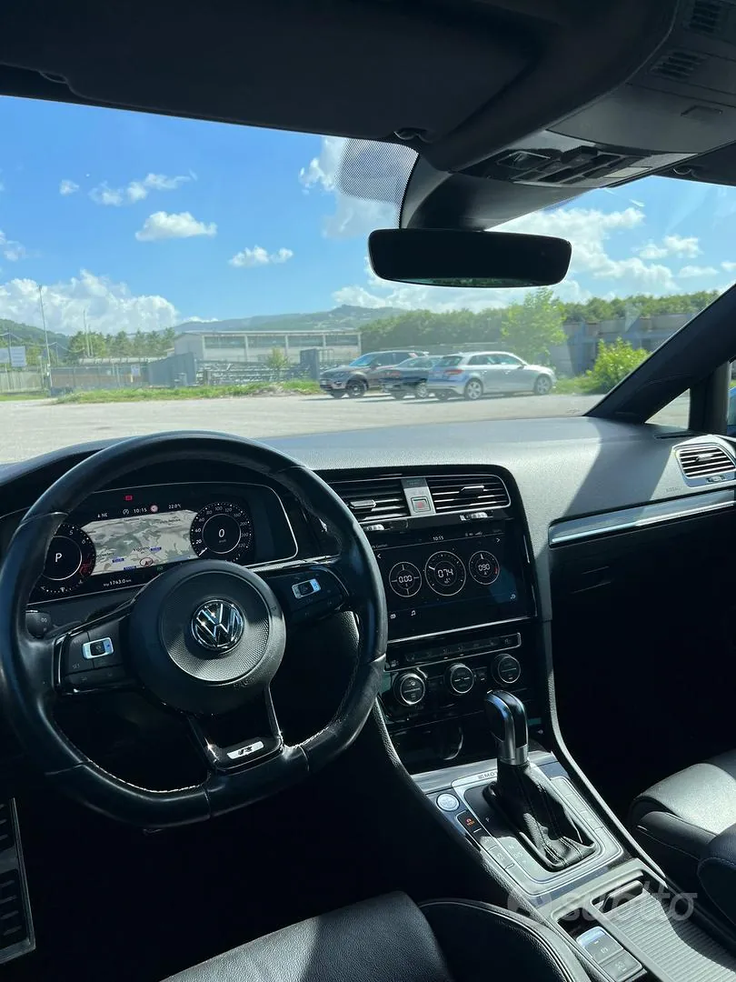 Volkswagen Golf 2018 photo 4