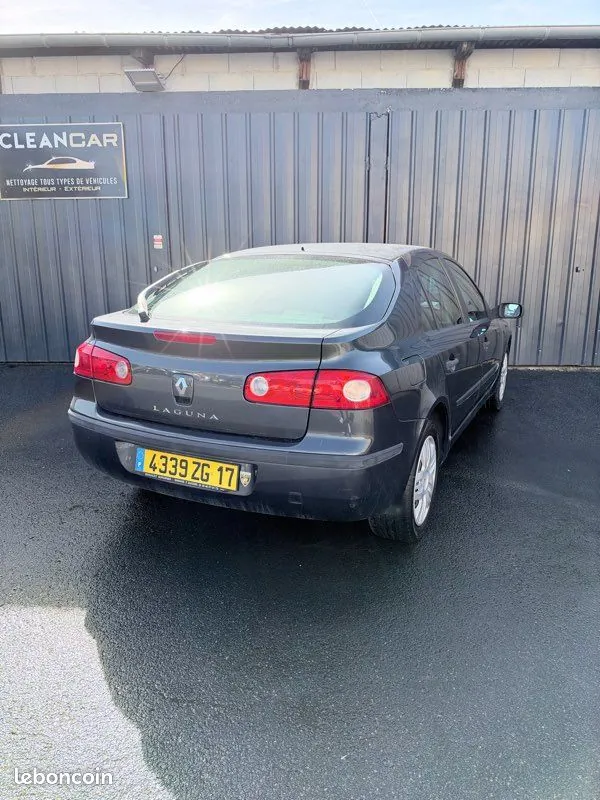 Renault Laguna 2006 photo 2