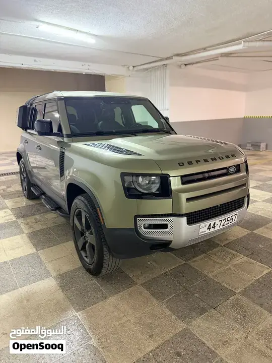 Land Rover Defender 2023 photo 2
