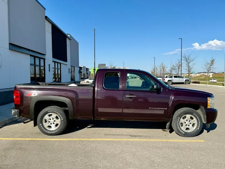 Chevrolet Silverado 1500 2009 photo 3
