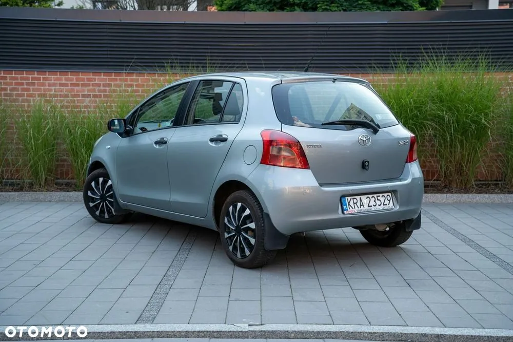 Toyota Yaris 2008 photo 4