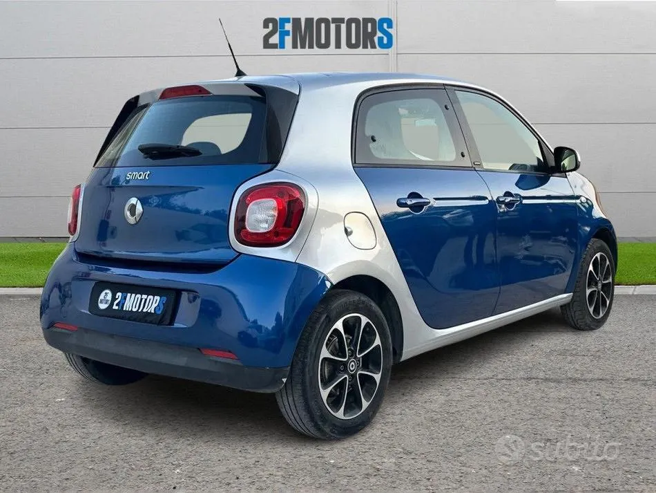 Smart Forfour 2015 photo 5