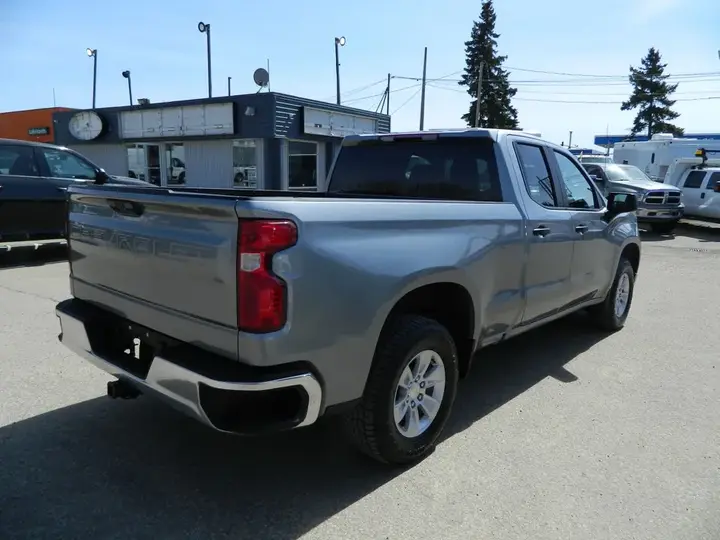 Chevrolet C/K Pickup 1500 2023 photo 4