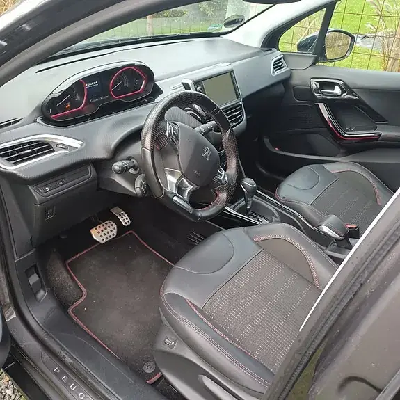 Peugeot 2008 2019 photo 4