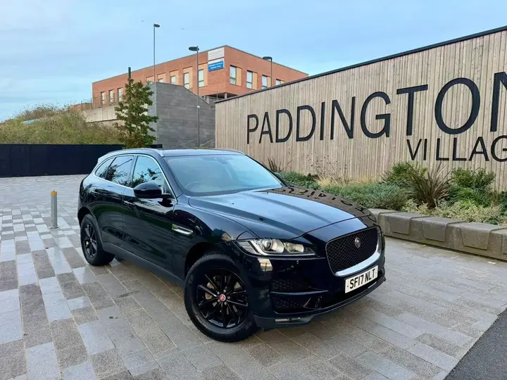 Jaguar F-Pace 2017 photo 3