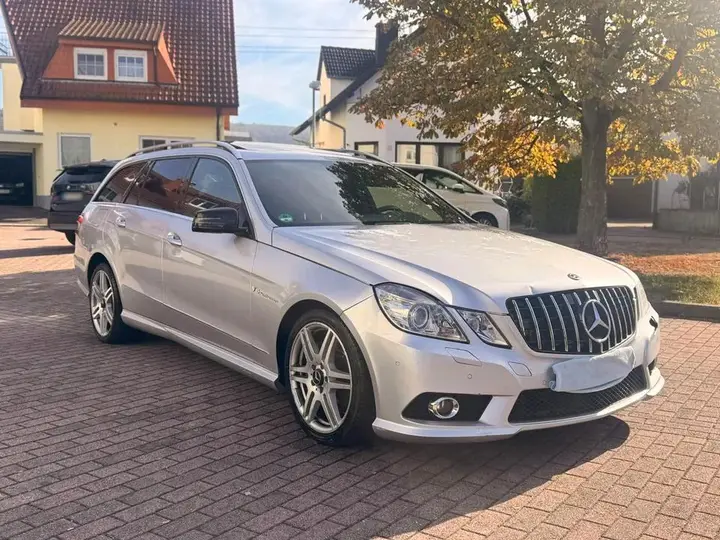 Mercedes-Benz E500