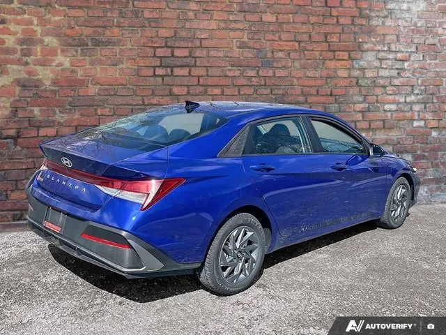 Hyundai Elantra 2025 photo 5