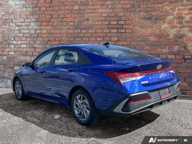 Hyundai Elantra 2025 photo 3