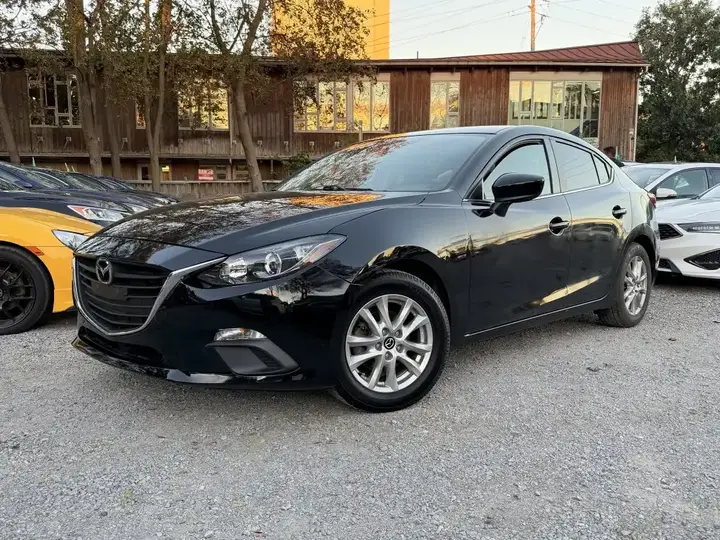 Mazda Mazda3 2016 photo 2