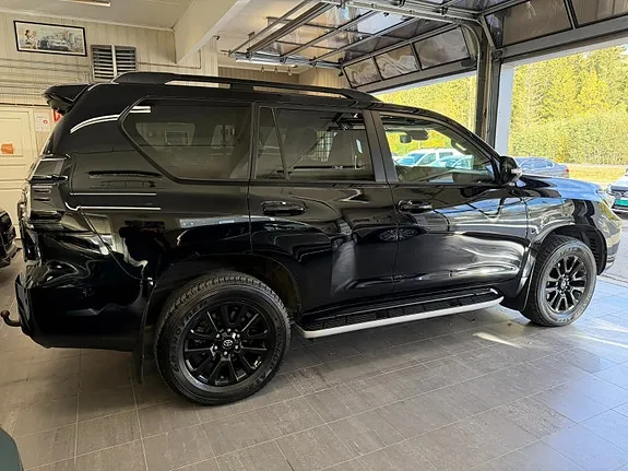 Toyota Land Cruiser 2023 photo 5