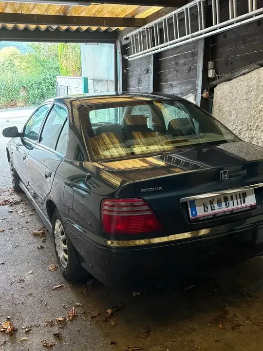 Honda Accord 2000 photo 2