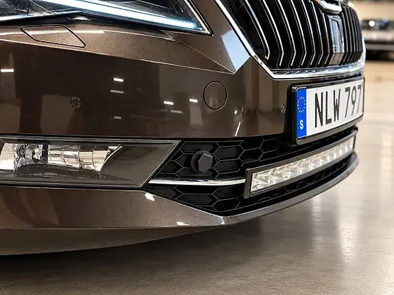 Skoda Superb 2017 photo 4
