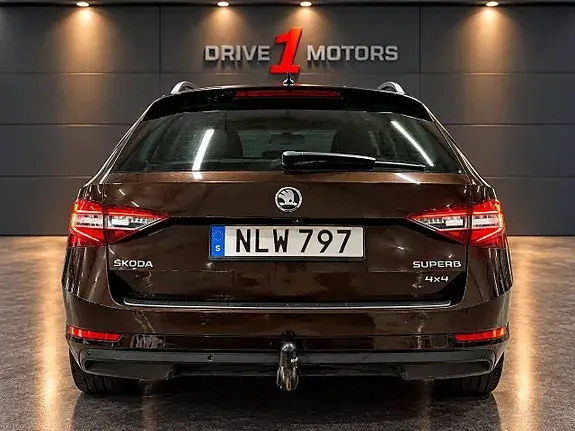 Skoda Superb 2017 photo 5